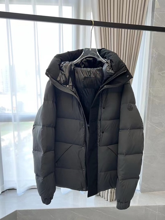 Monclear Puffer jacket - Picture 2 of 2